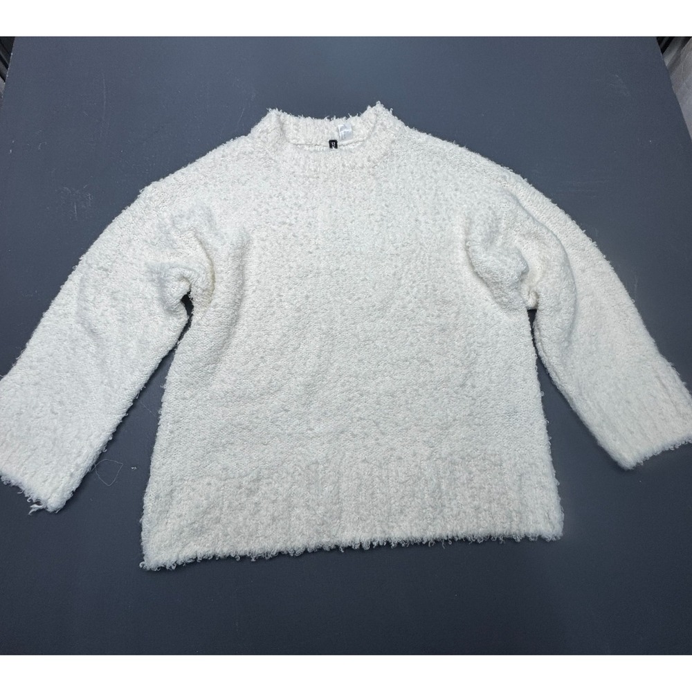 H&M Divided Women's Size Medium Cream White Fuzzy Boucle Knit Pullover Sweater